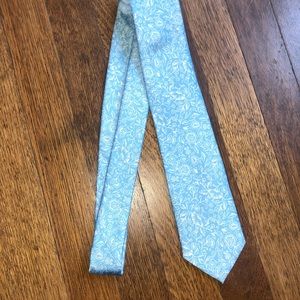 Light blue w/ white flowers Tie Bar Ties